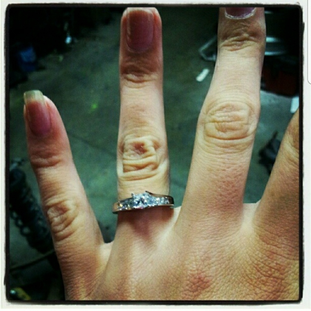 BEAUTIFUL 1ct " water under the bridge "